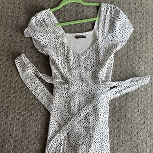 Tie-back mini flowy dress